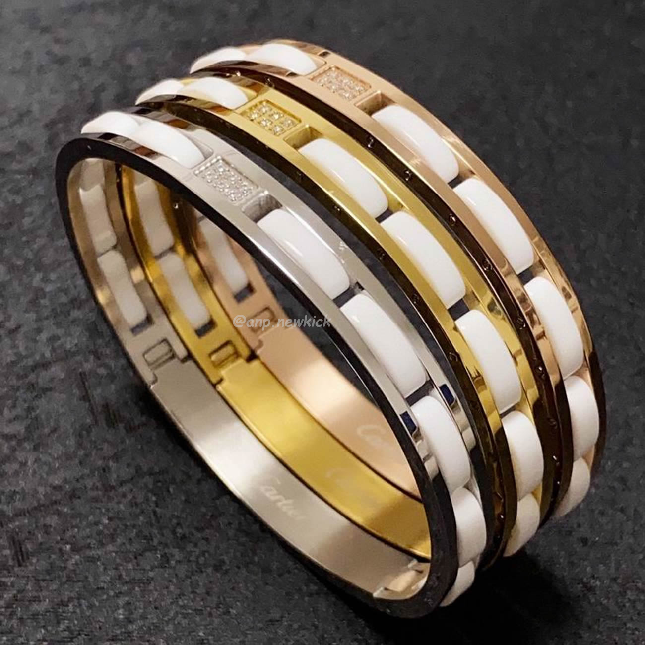 Cartier Bracelet 18k Gold (1) - newkick.vip